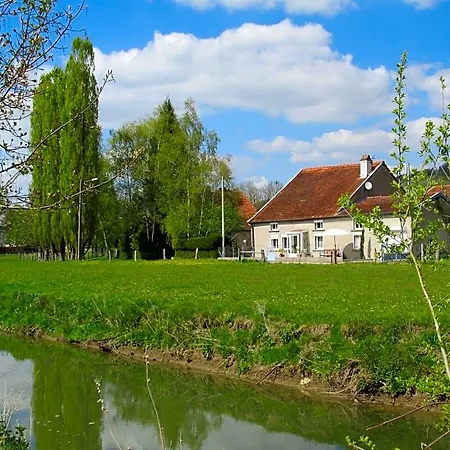 La Taniere Douce Bed & Breakfast *