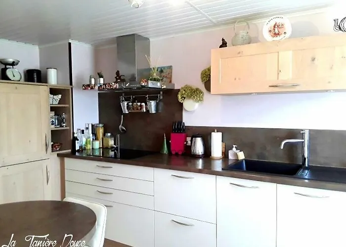 La Taniere Douce Bed & Breakfast *